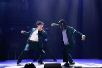 舞台「WIND BREAKER」より。（撮影：佐藤薫）