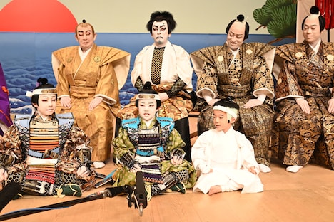 立廻りへの思いを語る中村種太郎(前列中央)。