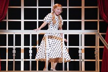 「明治座新春純烈公演」より、第1部「俺たちはダディじゃねえ！」の様子。（撮影：田中亜紀）