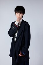 堀口由翔のキャストビジュアル。