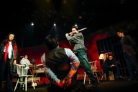 劇団プープージュース 第30回記念公演「革命の家」より。