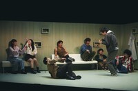 劇団た組「ドードーが落下する」より。(c)迫村慎