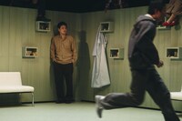 劇団た組「ドードーが落下する」より。(c)迫村慎