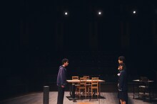 劇団papercraft 第11回公演「昨日の月」より。（撮影：中川達也）