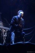ミュージカル「ラブ・ネバー・ダイ」より、市村正親扮するファントム。（撮影：渡部孝弘）