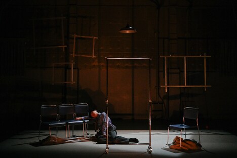 ブルーエゴナク「変身」より。（撮影：金子愛帆）