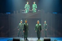 「ミュージカル『忍たま乱太郎』第14弾 忍術学園学園祭」より。（撮影：キョートタナカ）