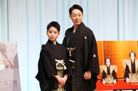 左から尾上丑之助、尾上菊之助。