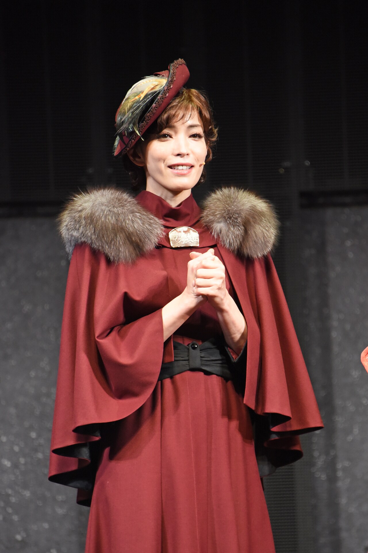 知念里奈 [画像・動画ギャラリー 18/22] - ステージナタリー