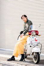 「東啓介2025.04-2026.03カレンダーブック」（東京ニュース通信社）より。