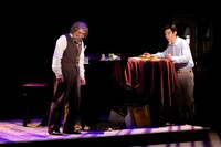 加藤健一事務所 vol.119 音楽劇「詩人の恋」より。（撮影：石川純）