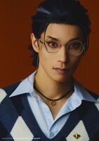 飯田寅義扮する躑躅森盧笙。