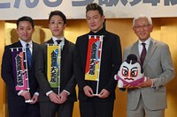 左から中村萬太郎、中村時蔵、中村獅童、中村萬壽。
