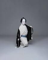 「『伊勢音頭恋寝刃』油屋店先　同奥庭」より、中村虎之介扮する福岡貢。©松竹