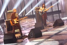 「『The Covers』バレンタイン・ナイト！～ラブソング名曲を贈る～」より、リーガルリリー。（写真提供：NHK）