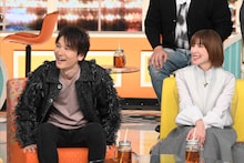 「櫻井・有吉THE夜会」より、左から長野博、奥菜恵。©TBS