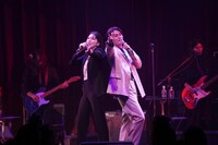 「加藤和樹 40th Birthday LIVE in Billboard Live」より。（ヘアメイク：根津しずえ、スタイリスト：TOKURO）