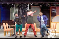 劇団スポーツ #12「逆VUCAより愛をこめて」より。（撮影：伊丹豪）