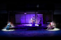 二月新派喜劇公演「三婆」より。©松竹