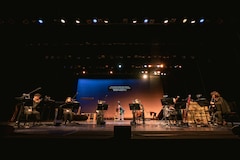 チェルフィッチュ×藤倉大「リビングルームのメタモルフォーシス」神戸で開幕