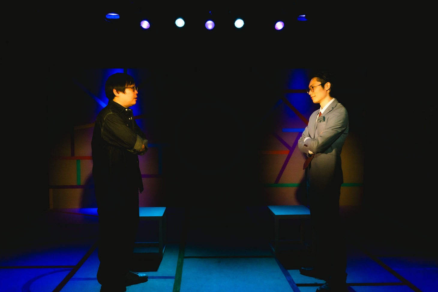 第35回下北沢演劇祭参加作品 ザ・プレイボーイズ 第12回公演「パラレルワールドより愛をこめて」「パラレルワールドでも恋におちて」より。（撮影：堀山俊紀）