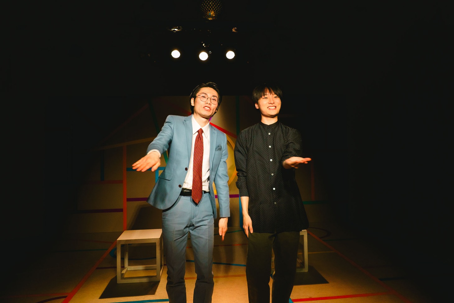 第35回下北沢演劇祭参加作品 ザ・プレイボーイズ 第12回公演「パラレルワールドより愛をこめて」「パラレルワールドでも恋におちて」より。（撮影：堀山俊紀）
