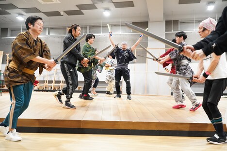 舞台「きたやじ オン・ザ・ロード～いざ、出立!!篇～」稽古場の様子。（撮影：田中亜紀）