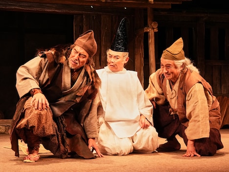 パルコ・プロデュース 2025 東京サンシャインボーイズ 復活公演「蒙古が襲来」より。（撮影：細野晋司）