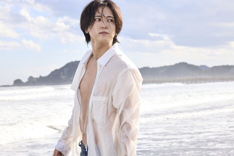 草地稜之1st写真集「もう、好きでしょ？」より。