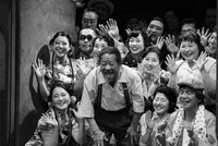 椿組2025年春公演「キネマの大地ーさよならなんて、僕は言わないー」より。（撮影：みか）