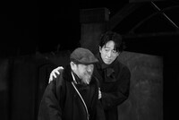 椿組2025年春公演「キネマの大地ーさよならなんて、僕は言わないー」より。（撮影：みか）