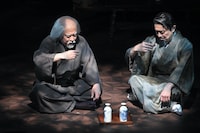 まつもと市民芸術館プロデュース「殿様と私」より。（撮影：山田毅）