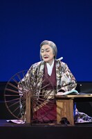 「藤間勘十郎文芸シリーズ 其の五『其噂妖狐譚』-そのうわさだっきものがたり-」より。（撮影：桂秀也）(c)其噂妖狐譚