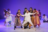 Tfactory「不思議の国のマーヤ」より。（撮影：間野真由美）