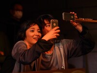 サイモン・スティーヴンス ダブルビル「ポルノグラフィ PORNOGRAPHY / レイジ RAGE」より、「レイジ」の様子。（撮影：細野晋司）