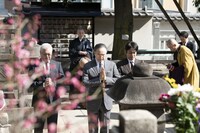 泉岳寺参拝の様子。