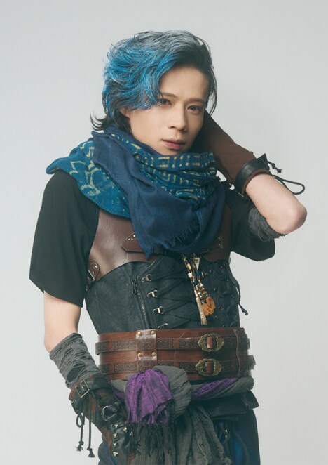 カイト役の安井一真。