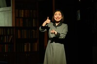 タカハ劇団 第20回公演「他者の国」より。（撮影：塚田史香）