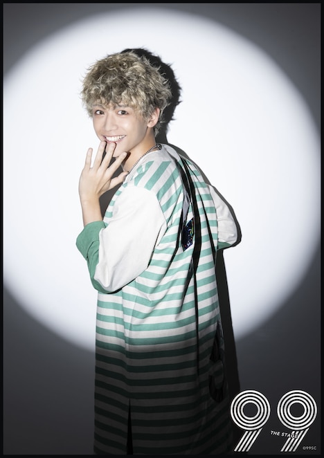 広井雄士扮するマツイ。