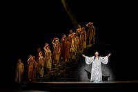 「オイディプス王」より。（撮影：阿部章仁）