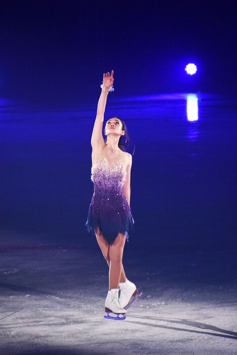 「プリンスアイスワールド2024-2025 A NEW PROGRESS BROADWAY ROCKS!」東京公演より、荒川静香。