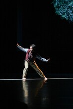 イデビアン・クルー「バウンス」より。