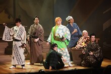 「池袋サンシャイン座長フェスティバル ～『堂々めぐりの人斬り狼』＆『西部のハリーはあばれ馬』～」より、新木宏典が座長を務めた初日公演の様子。©「池袋サンシャイン座長フェスティバル」製作委員会／岩田えり