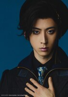 星野勇太扮する小鳥遊ハル。