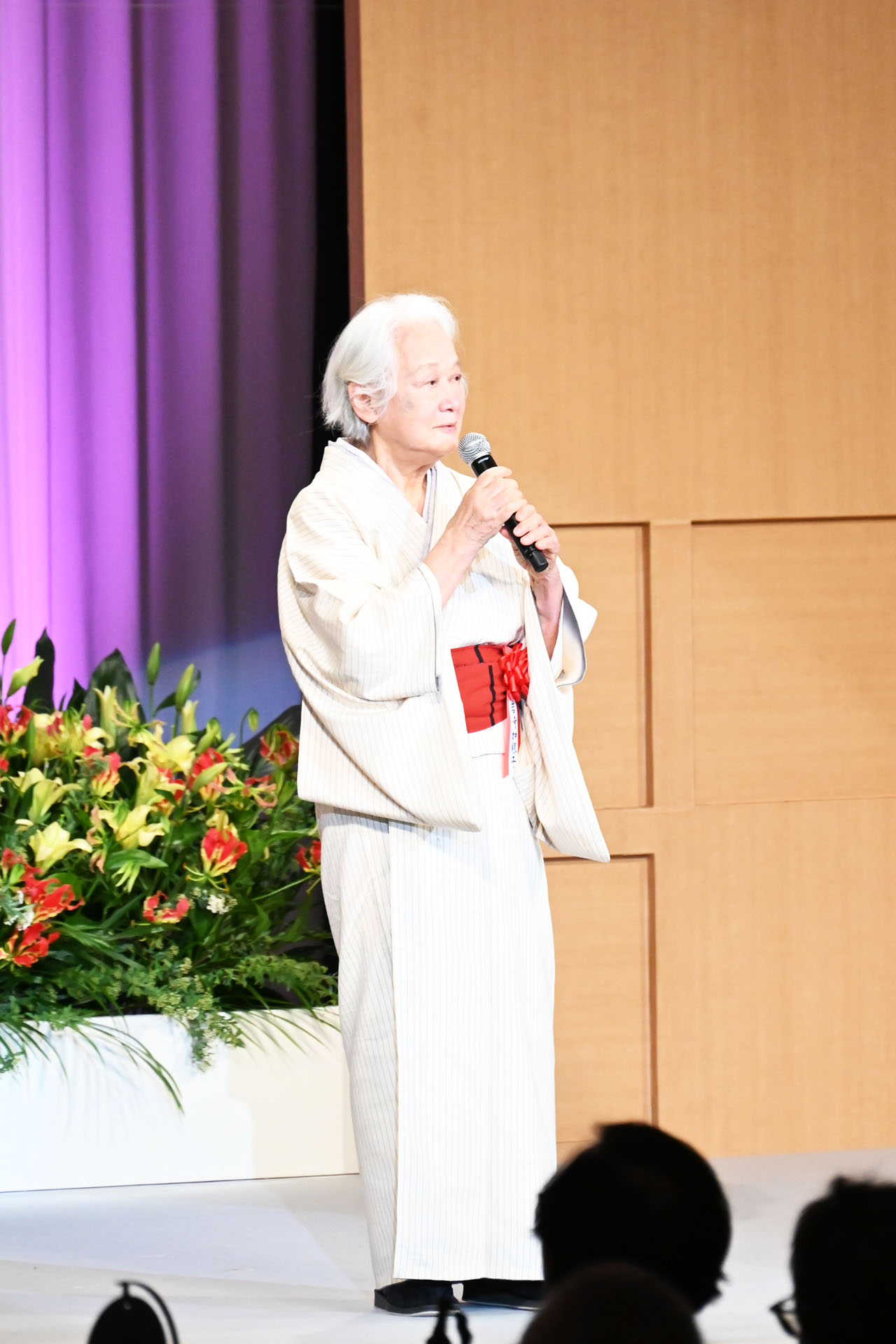 岩崎加根子