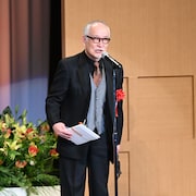 第32回読売演劇大賞を木場勝己が受賞「手違いじゃないでしょうか…でも返しません!(笑)」