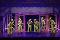 「ミュージカル『忍たま乱太郎』第14弾外伝～三年生、雑渡昆奈門に弟子入りの段～」より。（撮影：丸山尚）