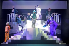 富本惣昭ら出演の迷宮歌劇「続・美少年探偵団」開幕、演出・作詞の三浦香「ハッピーになれる作品」