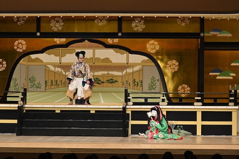 「三月花形歌舞伎」松プログラム「『妹背山婦女庭訓』三笠山御殿」より。©松竹