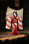 「三月花形歌舞伎」松プログラム「『於染久松色讀販』お染の五役」より。©松竹